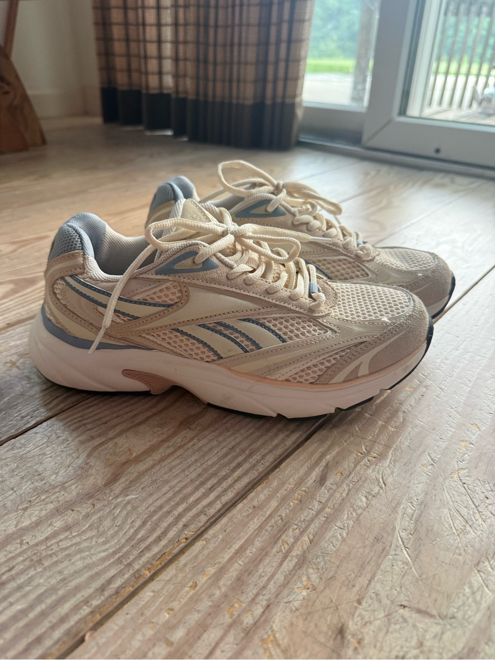 Reebok Royal Pervader Sneakers size 8.5